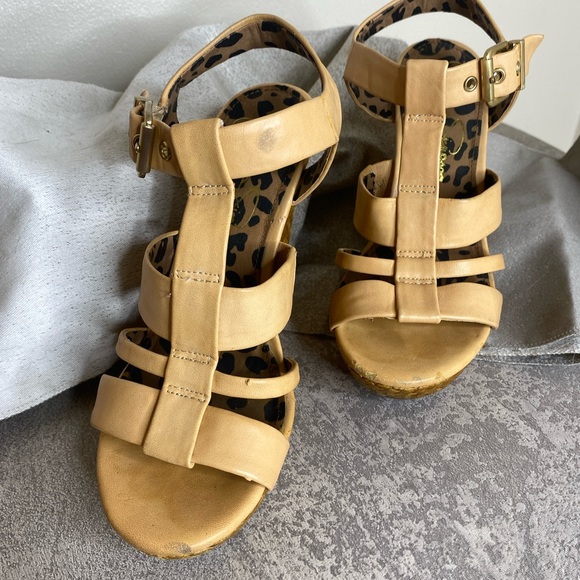 #20 Strappy Platform Wedge Sandals - Picture 1 of 5